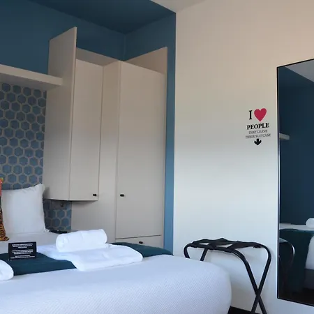 Πανσιόν Alma Candida 22 Valenca