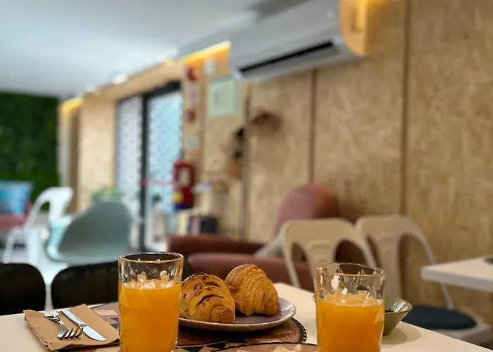 Alma Candida 22 Πανσιόν Valenca